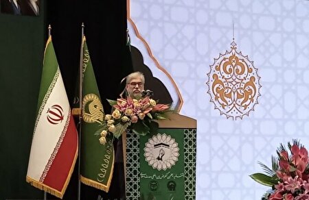 وجود مذاهب گوناگون کلامی و فقهی در اسلام، گواه تاریخِ غنیِ مدارا و تحمل این تمدن است